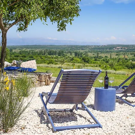 Pet Friendly In Ferienhaus Zagrad