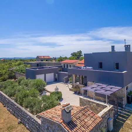 Vikendica 3 Bedroom Gorgeous In Zagrad *